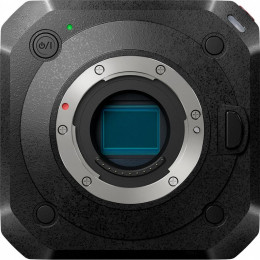Цифровая видеокамера Panasonic Lumix BGH-1 (DC-BGH1EE) фото 2