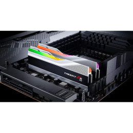 Модуль пам'яті DDR5 64GB (2x32GB) 6000 Trident Z5 RGB Silver G.Skill (F5-6000J3238G32G фото 2