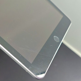 Планшет Apple A1954 iPad (6 Gen) 32GB 4G Wi-Fi Space Grey (MR6Y2FD/A) (GG7Y9CVXJF88) фото 2