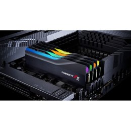 Модуль памяти для компьютера DDR5 32GB (2x16GB) 6000 MHz Trident Z5 RGB Black G.Skill (F5-6000J3040F фото 2